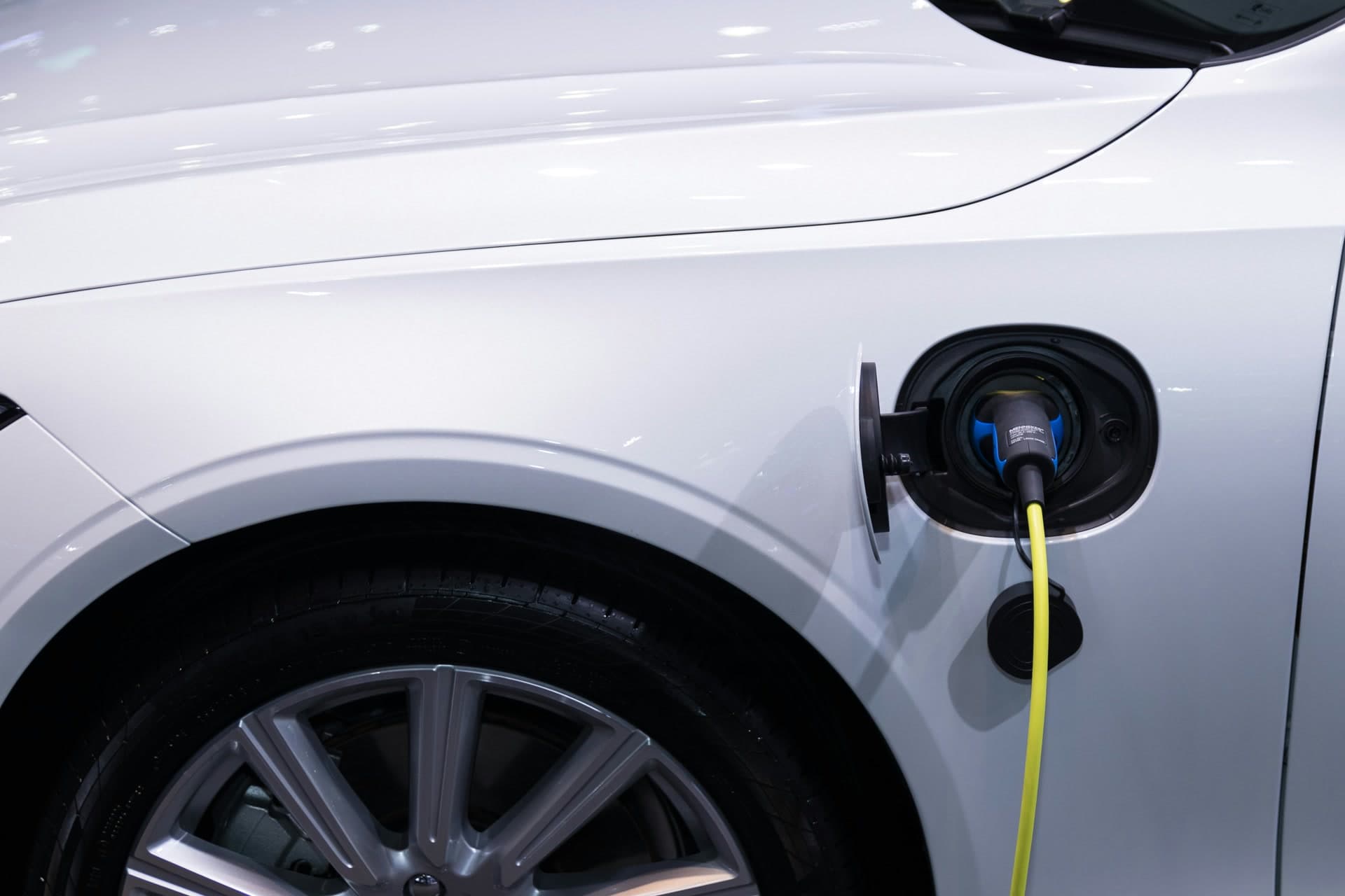 EV Towing in Miami: Specialized Services for Electric Vehicles